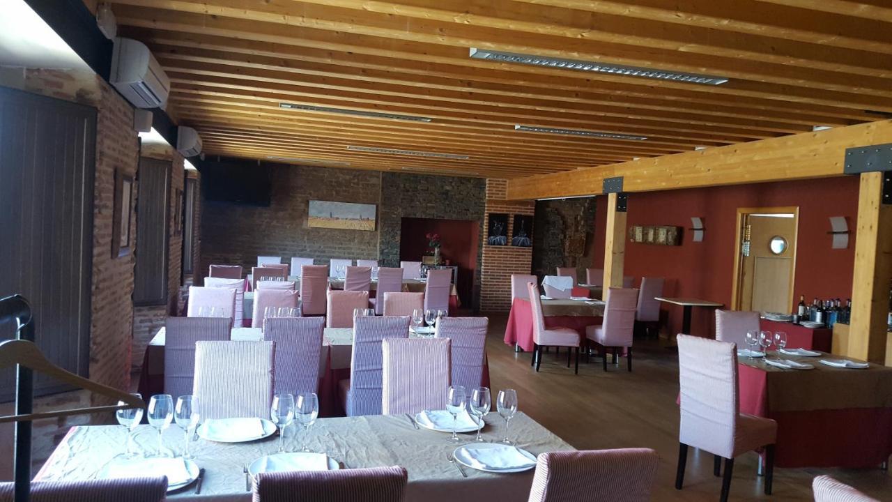 Posada Plaza Mayor De Alaejos Екстер'єр фото